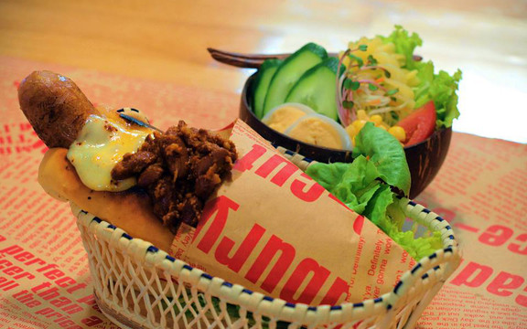 Dog Star's Restaurant - Hot Dog & BBQ