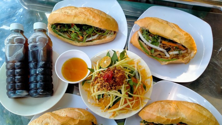 Huy Phát - Bánh Mì Chay