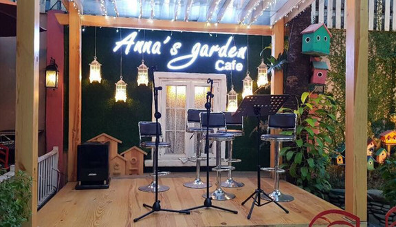 Anna's Garden Cafe