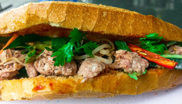 Dì Loan - Bánh Mì & Xôi - 129 Lý Đạo Thành