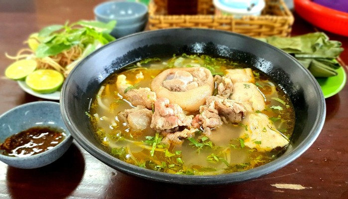 Bún Bắp Bò - Chợ Bàu Cát