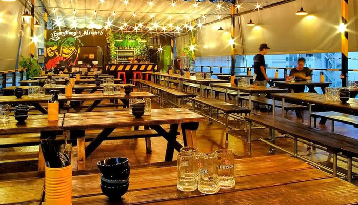 Warning Zone Up - 40 Hai Bà Trưng