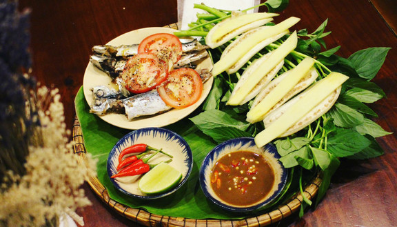 Cô Quyên Xứ Quảng - Các Món Quảng - Hồ Biểu Chánh