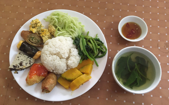 Mẫn Ý - Quán Chay