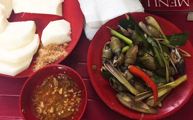 Ốc Quỳnh - Ốc Mút & Chân Gà Nướng - Giáp Nhất