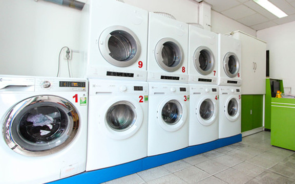 Lisa Laundry