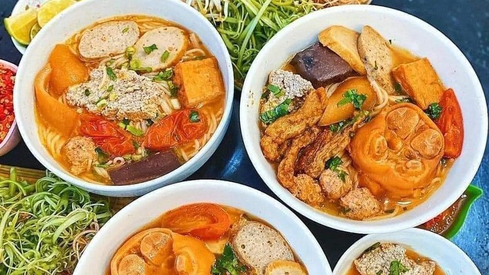 Bà Hai - Bún Riêu Cua Giò Heo