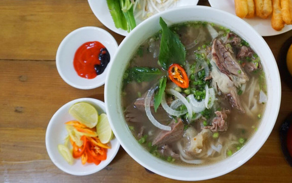 Phở Ngọc - Định Công