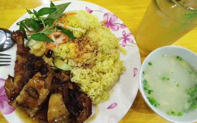 Cơm Đùi Gà Xối Mắm & Phở Bò - Sông Nhuệ