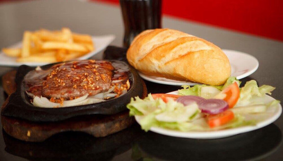 Beefsteak Củ Hành Tây - Lê Văn Sỹ