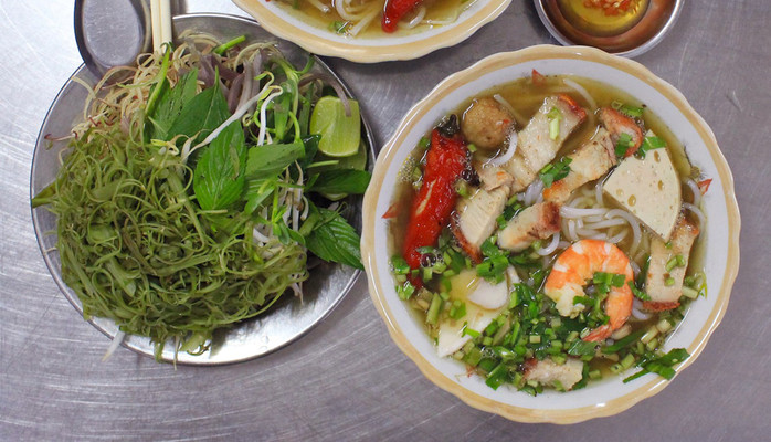 Bò Beefsteak & Bún Mắm 30A