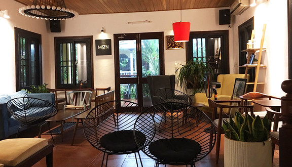 Mun Coffee - Tiệm Cà Phê Máy Lạnh