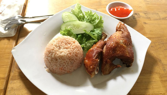 Cơm Gà Ngon - Núi Thành