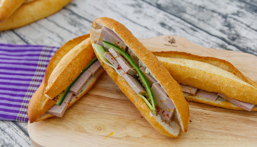 Bánh mì sáng