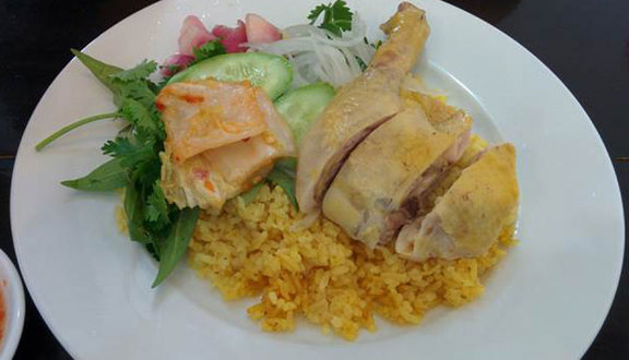 Thảo Nguyên - Cơm Gà & Gỏi Gà