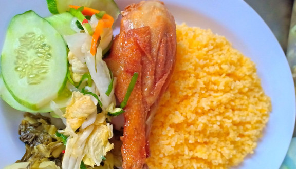 Cơm Gà Xối Mỡ Gia Bảo - Lê Trọng Tấn