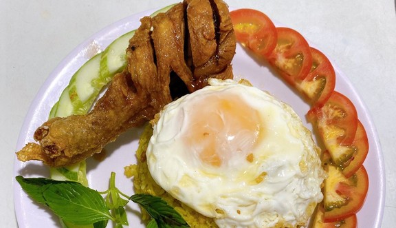 Thành Ký - Cơm Gà, Nui Xào Bò & Mì Xào Thập Cẩm