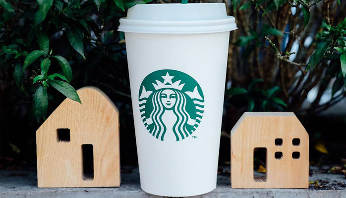 Starbucks Coffee - Bạch Đằng
