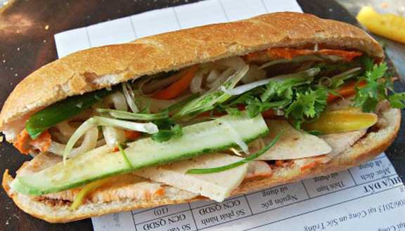 Bánh Mì Cô Lan - Bánh Mì, Bánh Bao & Trà Sữa