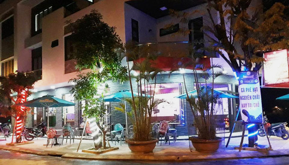 Ý Liên Cafe