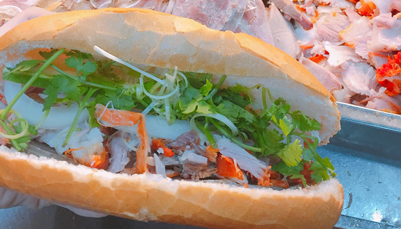 Cơm Gà Cô Trang