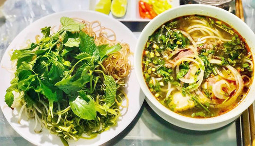 Tận hưởng "MÓN VIỆT - GIÁ VIỆT" 
