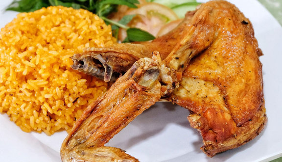 Cơm Gà Xối Mỡ 68