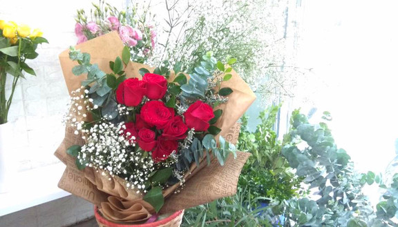 HOA10 Florist - Đào Tấn