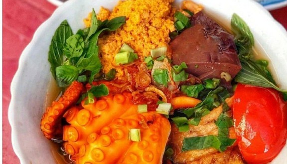 Ốc Ngon - Cách Mạng Tháng 8