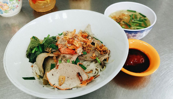 Hủ Tiếu Bình Dân - Kha Vạn Cân