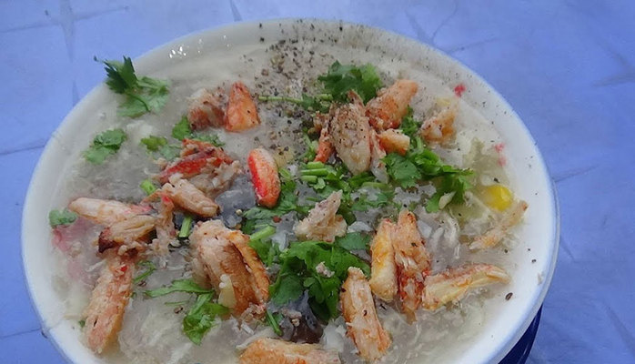 Cô Thúy - Cơm Tấm 147 - Nơ Trang Long