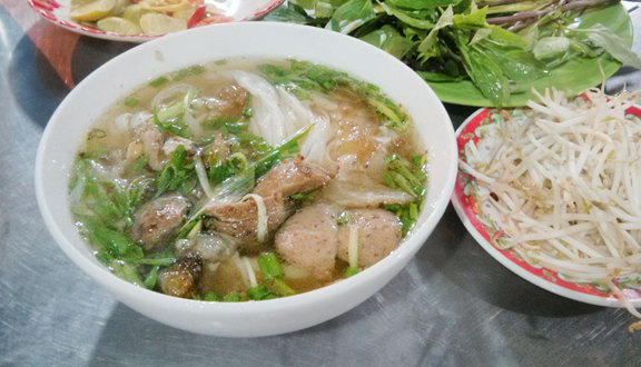 Phở Lâm - Đường Số 20
