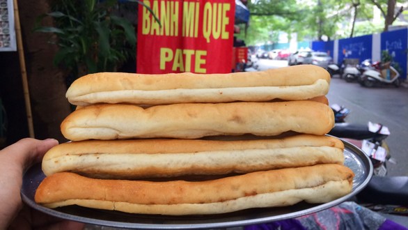 Bánh Mì Que & Pate Gia Truyền - Duy Tân