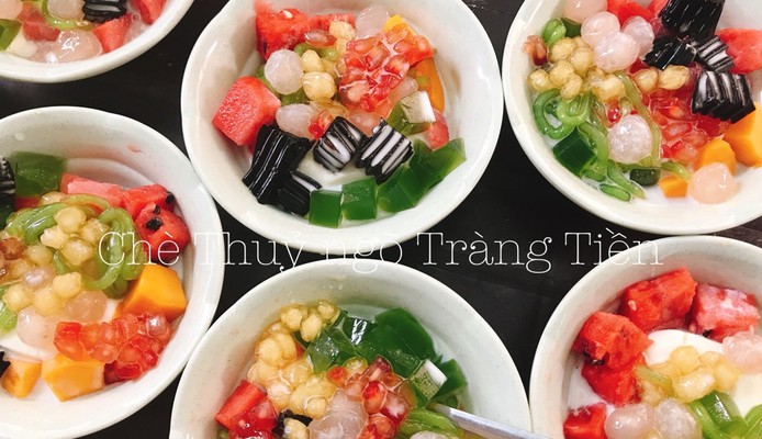 Cô Thuỷ - Bún Thái & Chè - Ngõ Tràng Tiền