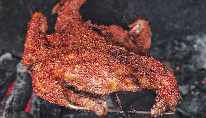 Gà Nướng Muối Ớt - 145 Ung Văn Khiêm