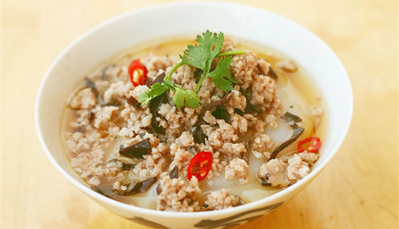 Bánh Đúc Nóng & Cút Lộn