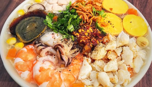 Súp Cua & Gỏi Cuốn Hội An