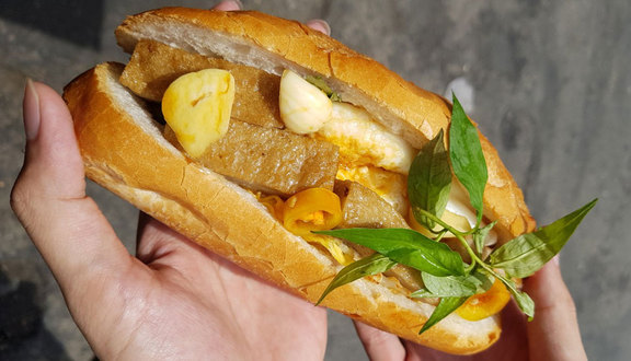 Phương - Bánh Mì Chả Cá