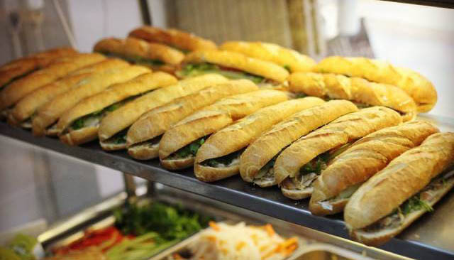 Dịu - Bánh Mì, Bánh Tráng Trộn & Nước Ép Hoa Quả