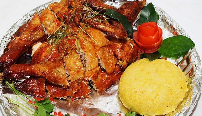 Đức Trung - Gà Nướng Lu Thảo Mộc