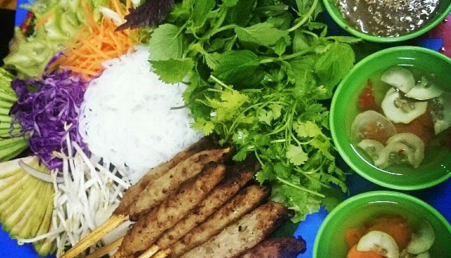 Cô Ba Nem Nướng Nha Trang - Đối Diện 48 Lê Lai (Quán Mở Đầu Tiên)