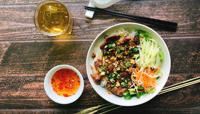 Song Yến - Bún Thịt Nướng & Bún Bò