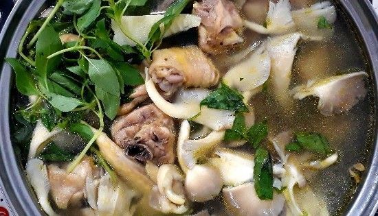 Lẩu Gà Lá É Ớt Xanh - Lẩu Gà Lá É - Nam Hòa