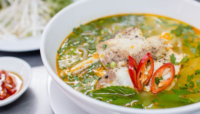 Bánh Canh Cá Lóc Huế - Trường Trấn Biên