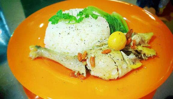 Cơm Gà Xối Bơ Cô Út - Hậu Giang
