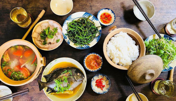 Tiệm Cơm Số 10
