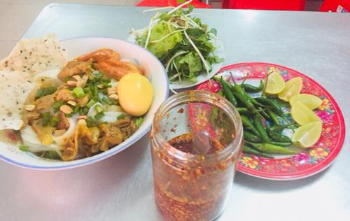 Mì Quảng Uyên - Phạm Văn Nghị