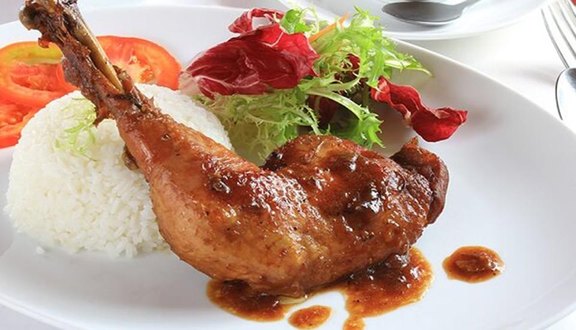 Cơm Gà Đặc Biệt - Ngãi Cầu