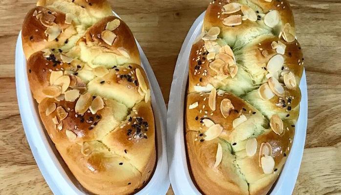 Sài Gòn Bread