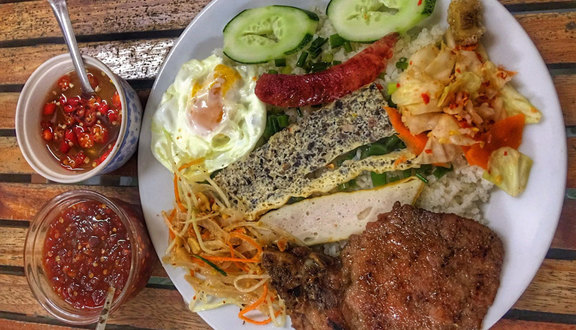 Bếp Chị Bé - Cơm Trưa & Ăn Vặt Văn Phòng